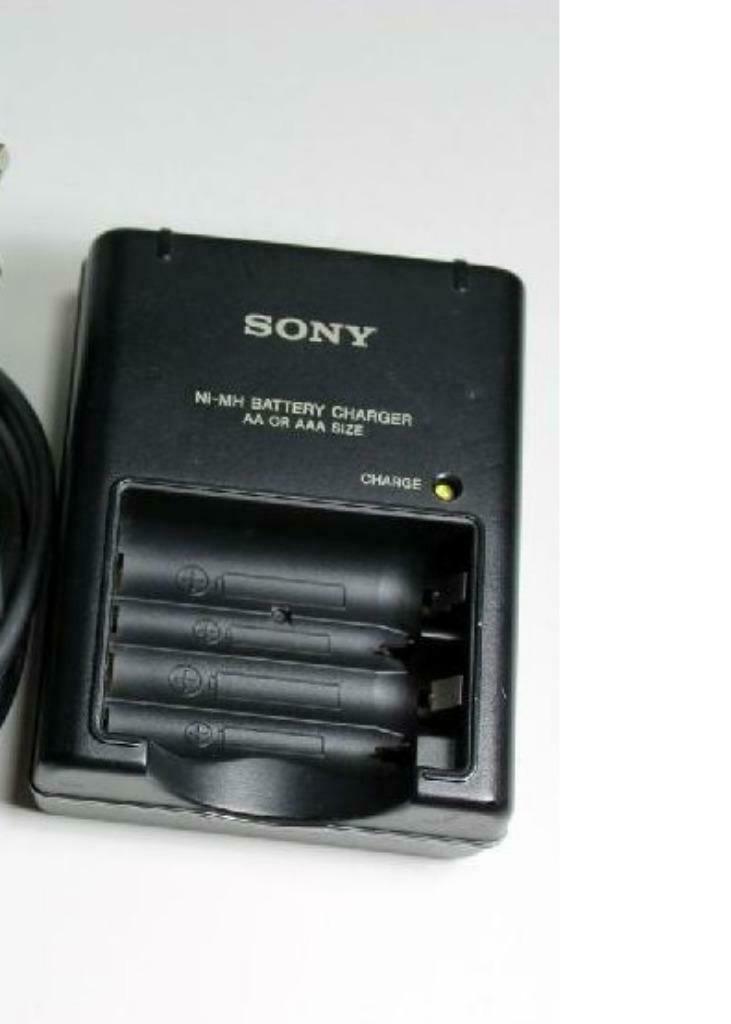 Chargeur de batterie AA ou AAA Sony BC-CS2B, Ophalen, Zo goed als nieuw