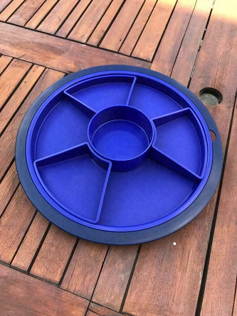 TUPPERWARE - 2 Plateaux "apéritif" similaires, Divers, Divers Autre, Comme neuf, Enlèvement ou Envoi