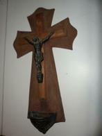 antiek kruis in hout met wijwatervat in koper, Brun, 25 à 50 cm, Bois, Enlèvement