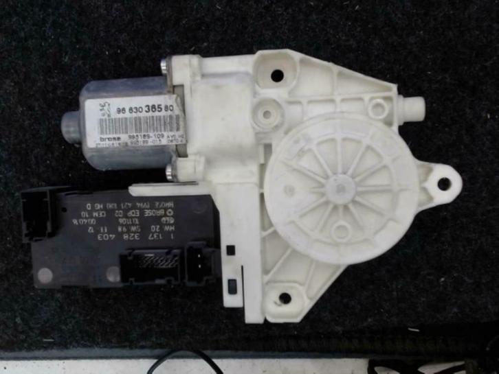 moteur  de leve vitre avant  droit  peugeot  407, Autos : Pièces & Accessoires, Vitres & Accessoires, Peugeot, Utilisé, Enlèvement ou Envoi