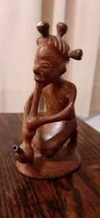 Statuette africaine fumant une pipe, Antiquités & Art, Art | Sculptures & Bois, Enlèvement ou Envoi