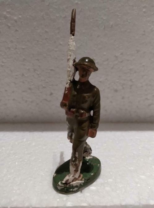 Figurine en papier mâché vintage - Soldat de marche Solido B, Collections, Jouets miniatures, Utilisé, Enlèvement ou Envoi