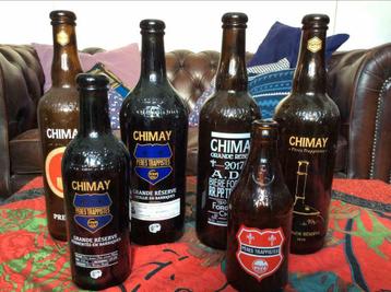 Articles de la brasserie CHIMAY : bouteilles et divers.