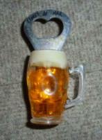 # fles opener / magneet gevulde bier pul " Lloret de Mar ", Ophalen of Verzenden, Gebruikt, Flesopener, Overige merken