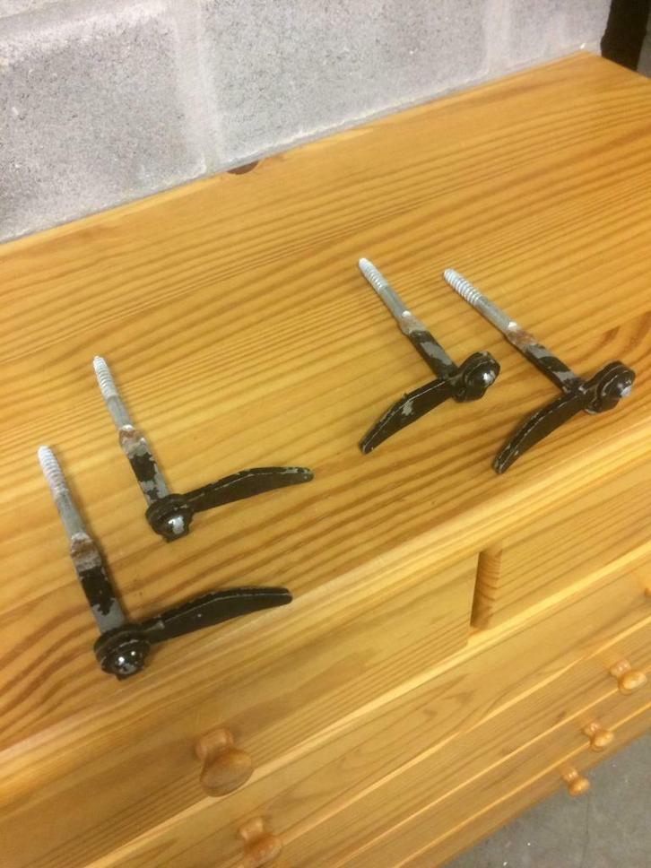 Set van 4 metalen luikenhouders, Doe-het-zelf en Bouw, IJzerwaren en Bevestigingsmiddelen, Gebruikt, Ophalen