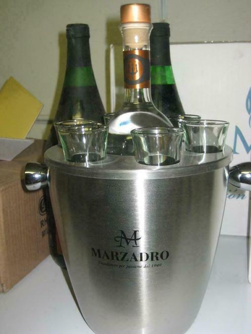 Marzadro Grappa Trentina gift set ice bucket & 6 glazen 0,7l, Verzamelen, Wijnen, Nieuw, Overige typen, Italië, Vol, Ophalen of Verzenden