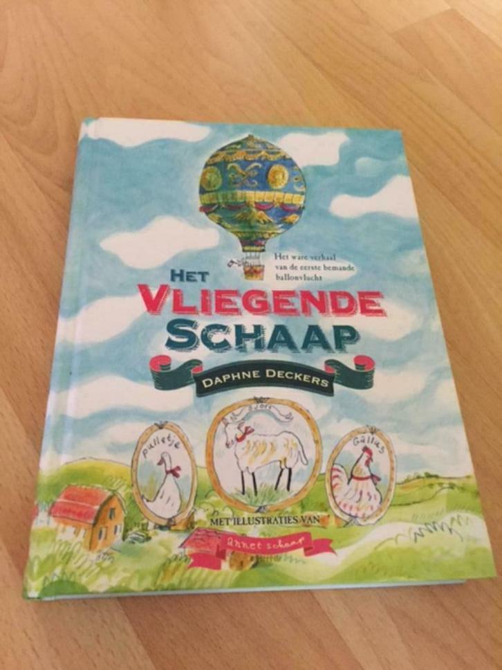 Boek 'Het vliegende schaap' Daphne Deckers, Boeken, Kinderboeken | Jeugd | 10 tot 12 jaar, Nieuw, Ophalen of Verzenden