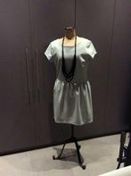 PLAYLIFE, Prachtige Jurk, NIEUW, maat L, Vêtements | Femmes, Robes, Gris, Enlèvement ou Envoi, Taille 42/44 (L), Neuf