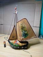Lampe en forme bateau voilier avec sabot bois et voiles