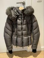 Moncler Veste Gris Fonce Hiver Femme Taille 4, Kleding | Dames, Jassen | Winter, Gedragen, Grijs, Maat 38/40 (M)