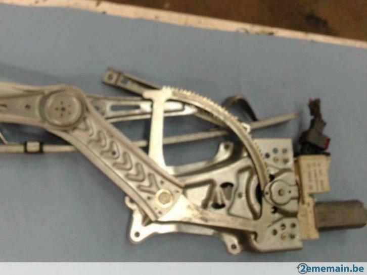 leve vitre  opel avant  gauche  signum 2004, Auto-onderdelen, Carrosserie, Opel, Gebruikt