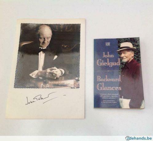 Handtekening en boek Engelse acteur Sir John Gielgud, Verzamelen, Overige Verzamelen, Ophalen of Verzenden