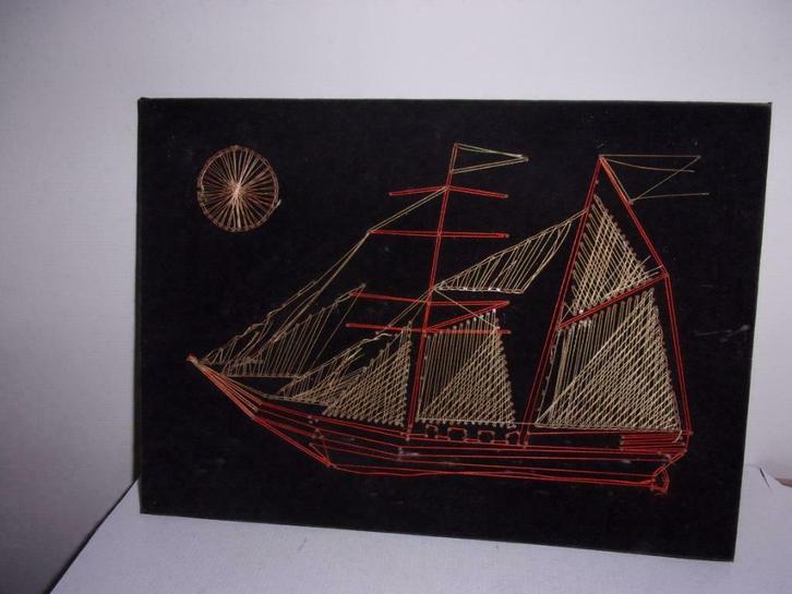 tafel in getrokken draden "boot", Antiek en Kunst, Curiosa en Brocante, Ophalen of Verzenden