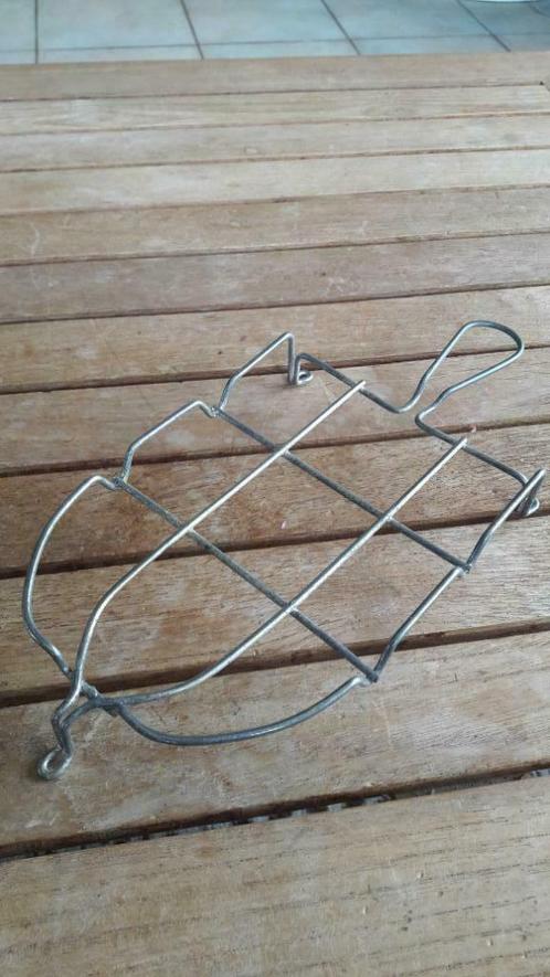 Antieke metalen steun voor strijkijzer, Antiek en Kunst, Antiek | Keukengerei, Ophalen of Verzenden