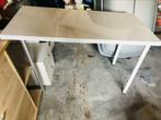 IKEA glanzend wit bureau, Zo goed als nieuw