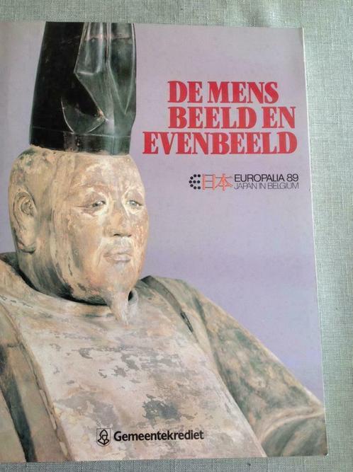 Boek "De mens beeld en evenbeeld"  Europali 89 Japan, Livres, Art & Culture | Arts plastiques, Comme neuf, Autres sujets/thèmes