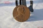 medaille bronze albert 1er roi des belges, Postzegels en Munten, Ophalen of Verzenden, Brons