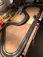 Scalextric Circuit + 7 wagens +Paddock gebouw+rondetellers, Kinderen en Baby's, Speelgoed | Racebanen, Ophalen, Zo goed als nieuw