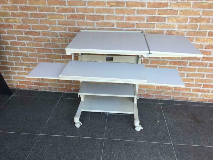 Verrijdbare PC-tafel, Auto diversen, Autogereedschap, Zo goed als nieuw, Ophalen