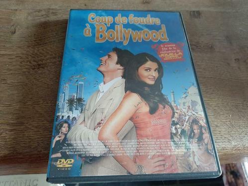 DVD " Coup de Foudre à Bollywood", CD & DVD, DVD | Comédie, Enlèvement ou Envoi