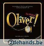 boek (+ cd) Oliver!  de musical, Gelezen, Ophalen of Verzenden