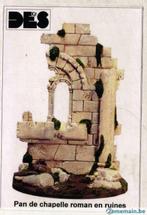 Pan de chapelle roman en ruines - Kit DES, Neuf