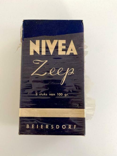 Brocante Doos Nivea 3 Zeep Jaren 60, Antiek en Kunst, Curiosa en Brocante, Ophalen of Verzenden