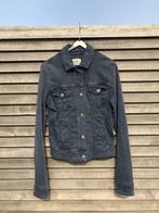 Jeansjasje Bershka donkerblauw, Kleding | Dames, Ophalen of Verzenden, Maat 36 (S)