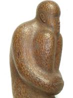 Adolphe DAENEN  °1921-2012 figure accroupie bois martelé, Antiquités & Art, Enlèvement