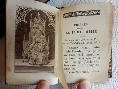 Petit paroissien gebedenboek In het Frans, 1888 Zech, Antiek en Kunst, Antiek | Religieuze voorwerpen, Ophalen of Verzenden