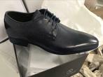 Chaussures de costume Ambiorix bleues complètement neuves