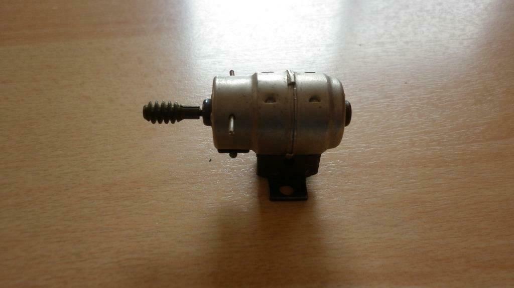 Maquette moto ronde avec plaque de montage, Autres marques, Analogique, Enlèvement ou Envoi, Pont, Tunnel ou Bâtiment