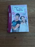 Livre Disney Violetta Un nouveau départ, Gelezen, Meisje, Ophalen of Verzenden, Fictie algemeen