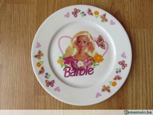 ② 2 superbes assiettes a dessert barbie en porcelaine de 1995