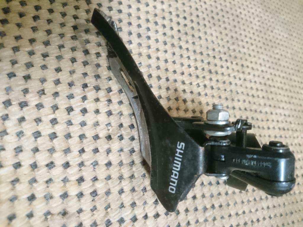 Dérailleur avant SHIMANO, Vélos & Vélomoteurs, Enlèvement, Utilisé, Shimano