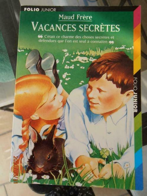 Livre "Vacances secrètes" M. FRERE – GALLIMARD (1997), Livres, Livres pour enfants | Jeunesse | 10 à 12 ans, Utilisé, Fiction