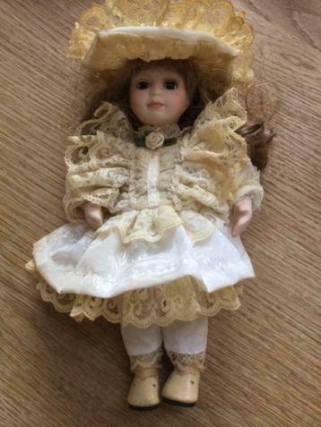 Ancienne poupée articulée en porcelaine cuite ?, Enlèvement ou Envoi, Poupée