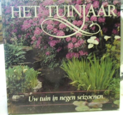 Het tuinjaar, uw tuin in negen seizoenen, Livres, Maison & Jardinage, Comme neuf, Enlèvement ou Envoi