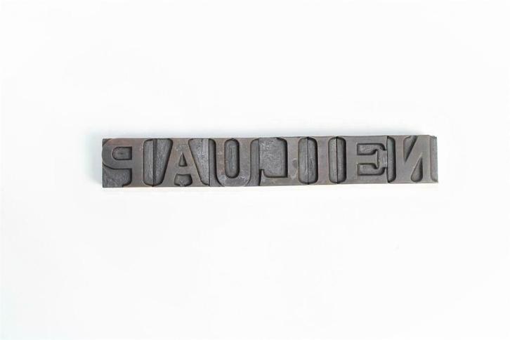 Oude drukletters "PAULIEN", Antiek en Kunst, Curiosa en Brocante, Ophalen of Verzenden