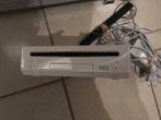 Wii spelconsole + 2 cd met spelletjes + Balance bord, Ophalen of Verzenden, Gebruikt