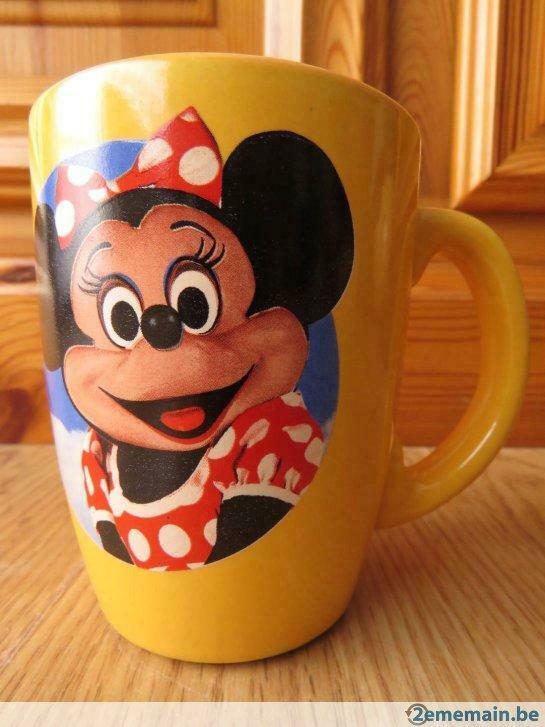 superbe tasse mug minnie de disney pour collectionneur, Ophalen of Verzenden, Gebruikt, Kop(pen) en/of Schotel(s)
