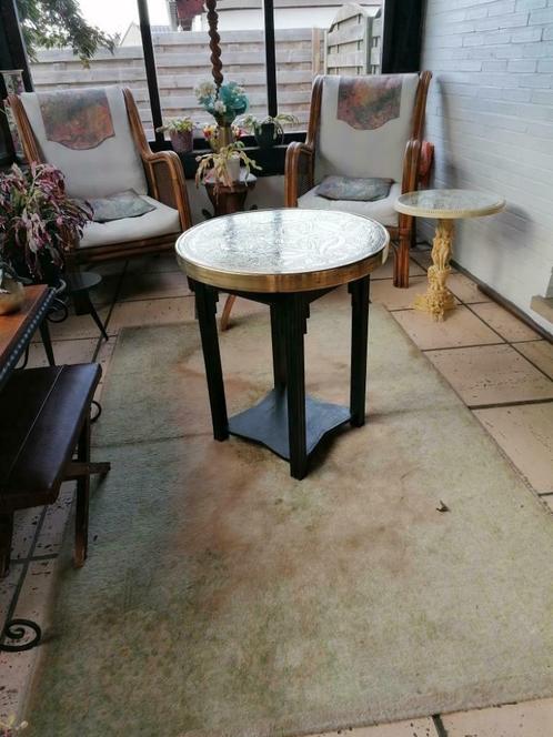 Antieke ronde salon- of bijzettafel met koperen blad, Antiek en Kunst, Antiek | Meubels | Tafels, Ophalen