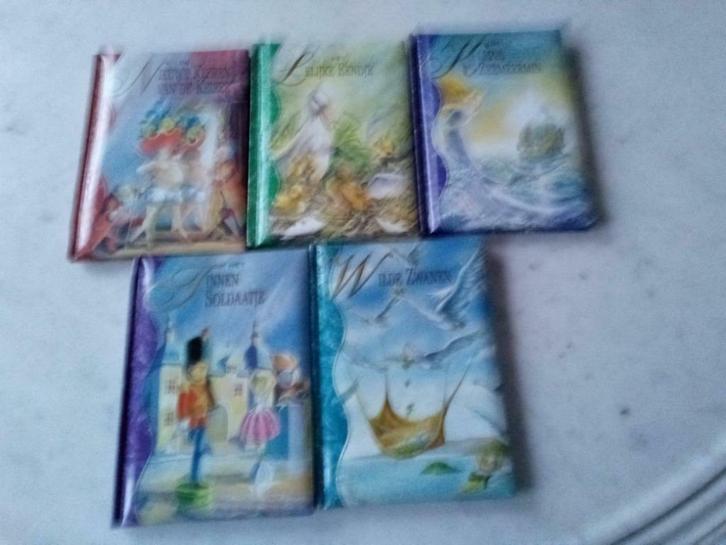 Volledig collectie De christian andersen sprookjeskoffer De, Boeken, Kinderboeken | Kleuters, Zo goed als nieuw, Sprookjes, 5 of 6 jaar