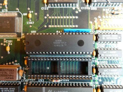 CPU Intel 8088 & 540 Kb memory on mboard ITT XTRA  ,vintage, Informatique & Logiciels, Processeurs, Utilisé, Moins de 2 Ghz, Enlèvement ou Envoi