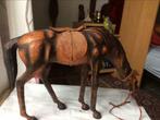 Big leather horse, Antiek en Kunst, Kunst | Beelden en Houtsnijwerken, Ophalen of Verzenden