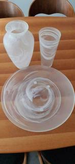 Vases et plat effet lacté, Utilisé, Moins de 50 cm, Enlèvement ou Envoi, Blanc