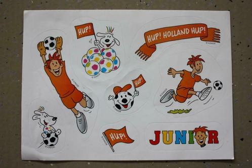 Zeer leuk stickervel - Junior - Hup! Holland Hup! - Mooi, Collections, Autocollants, Neuf, Sport, Enlèvement ou Envoi