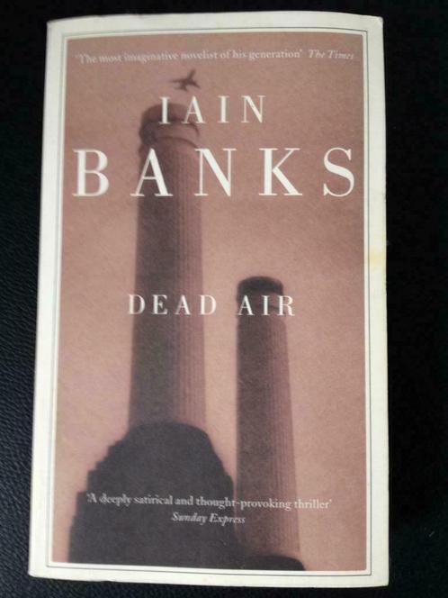 Dead Air (Iain Banks), Livres, Thrillers, Comme neuf, Envoi