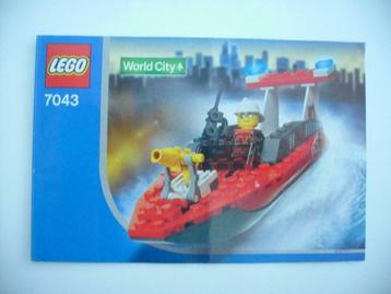 Lego City (doos nr. 7043) : brandweerboot beschikbaar voor biedingen