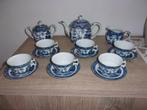 blauw en wit fijn porseleinen koffie / theeservies, Ophalen of Verzenden, Zo goed als nieuw, Porselein, Compleet servies